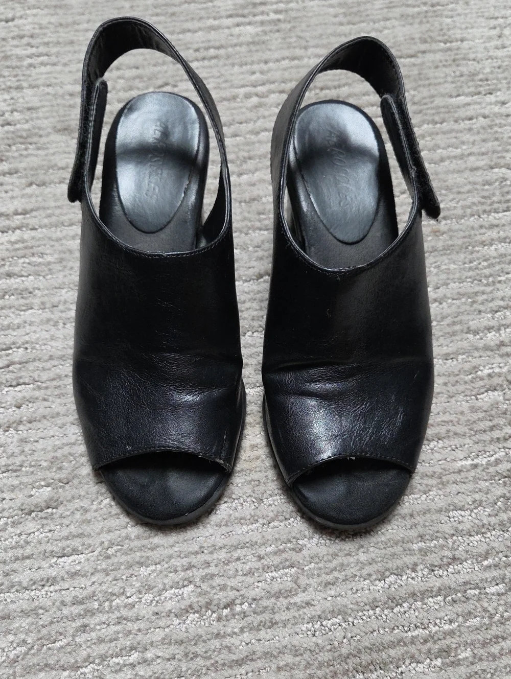 AEROSOLES Black Leather Peep-Toe Slingback Heels